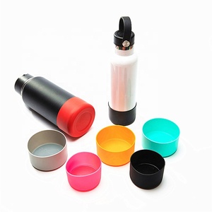 Custom Non Slip Garrafa De Água Silicone Botas Cup Sleeve Dog Cat Alimentação Tampa Inferior Cap Com 12 Cores para Escolher - Product Image 2