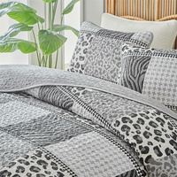 Couette matelassée de style minimaliste disponible pour toutes les saisons ensemble de couvre-lit doux et confortable