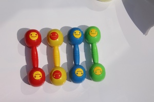 Mini jouet éducatif à <span class=keywords><strong>percussion</strong></span> portable en plastique <span class=keywords><strong>Samba</strong></span> Chine gros Shaker pour Maracas prix cadeau - Product Image 4
