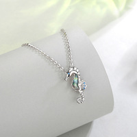 Collier pendentif Merryshine en argent sterling 925 avec nacre et abalone, motif animal marin hippocampe