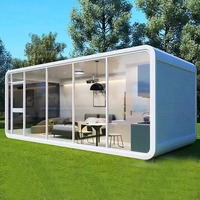 Villa en acier économique de type serre par Apple Cabin, maison préfabriquée avec extérieur étanche et design moderne