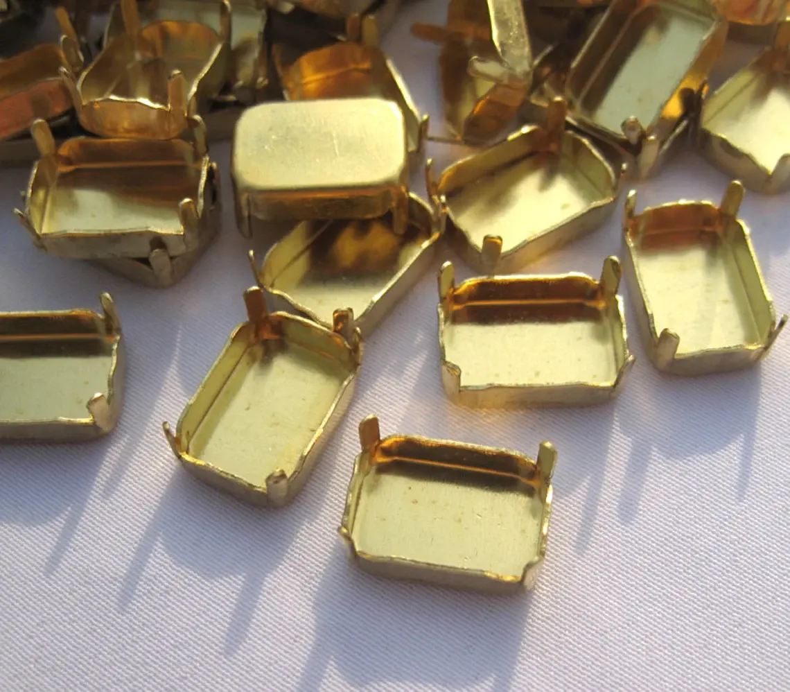 Rettangolo Cabochon Brass Prong Settings 4 punte 13.5x9.5mm Bezel Cups