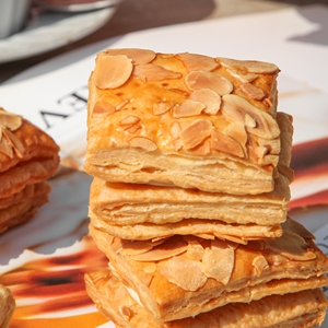 Échantillon Gratuit : Poudre Aromatisée à l'<span class=keywords><strong>Amande</strong></span> avec Arôme Pur de Poudre d'<span class=keywords><strong>Amande</strong></span> Mûre pour Confiserie et Boulangerie - Product Image 3