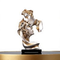 Figurine de couple enlacé en art abstrait nordique, en résine faite à la main, cadeau créatif pour fiançailles, mariage, anniversaire, décoration de salon.