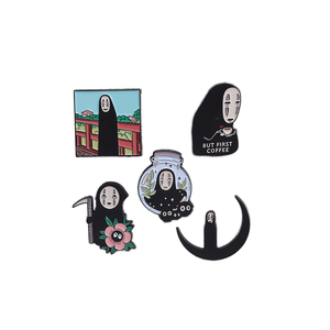 Pin Bros Enamel Lucu Bergambar Kartun Tanpa Wajah dari Studio Ghibli oleh Miyazaki Hayao, Berbahan Logam Berlapis - Product Image 1