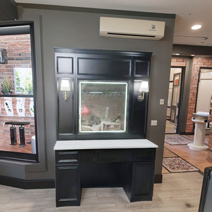 Estación de mesa de peluquero de pintura negra con muebles de salón de espejo Led para configuración de barbería con estilo - Product Image 4