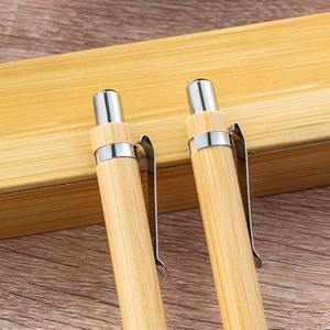 Stylo bille en bambou écologique personnalisé avec logo, à mécanisme clic, idéal pour cadeaux promotionnels et publicitaires - Product Image 5