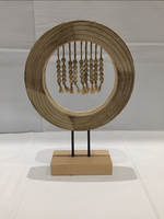 Anneau rond sculpté à la main en bois massif, décoration de table Wabi Sabi avec perles en bois et pompon, finition naturelle lavée
