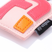 Porte-clés de voiture en cuir PU véritable 5ème génération avec pendentif sac à lettres, best-seller transfrontalier, 26 lettres anglaises, durable