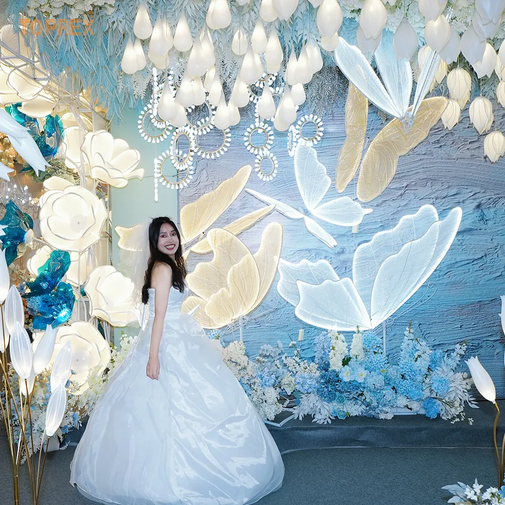 Yeni romantik sahne yol kılavuzu lambası salonu peri parti düğün parti ışığı dekor kelebek zemin standı çar ışık Led kelebekler