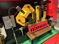 Q35Y-16 600KN Cisaille à profilés tout-en-un, machine combinée de poinçonnage et de cisaillement pour profilés en fer