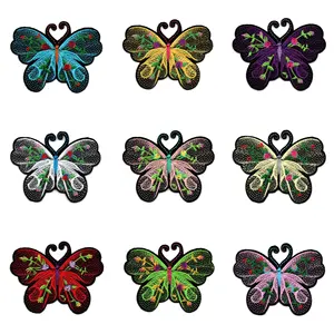 Destek giysi rozetleri üzerinde demir işlemeli kumaş özel tasarım sürdürülebilir yamalar özel renk yeni tasarım renkli kelebek