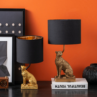 Lampe de table léopard intérieur accrocheur Unique contemporain salon éclairage or Base lampe de bureau Animal résine veilleuse