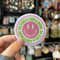 Offres Spéciales Logo Brodé En Gros Broderie Mignon Patchs Fer Sur Support Patch Pour Vêtements Chapeau