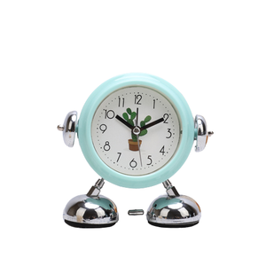 2025 Venda Quente Multifuncional Despertador De Metal Moderno <span class=keywords><strong>Display</strong></span> <span class=keywords><strong>LCD</strong></span> Alimentado Por Bateria Relógios De Mesa Por Atacado - Product Image 1