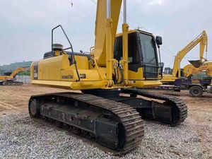 Pelleteuse sur chenilles Komatsu à prix Offres Spéciales PC350 Pelleteuse Komatsu à faibles heures de travail - Product Image 2