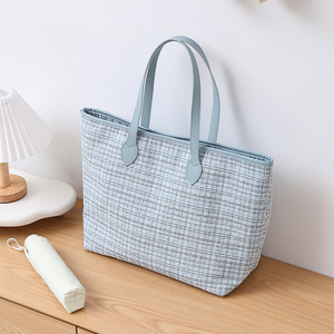 Sac fourre-tout en tweed à carreaux bleu clair pour femme, sac à main à bandoulière tendance, sac de travail et de shopping avec poignée supérieure et fermeture magnétique - Product Image 2