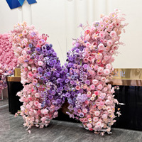 Arrangement floral rose et violet fantaisie pour fête, fleurs artificielles, papillons, décoration de fond, arrangement floral assorti pour la décoration de magasin