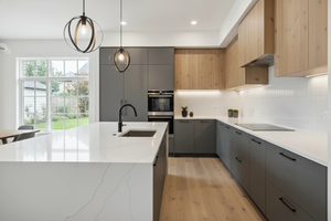 VIETNAM QUARTZ ARTIFICIEL CALACATTA MIAMI GOLD GRANDE PLAQUE DESIGN MODERNE 3D ÉPAISSEUR 20mm POUR PLAN DE TRAVAIL D'HÔTEL ET PLAN DE VANITÉ - Product Image 4