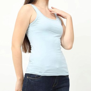 เสื้อกล้ามถักคอวีสีฟ้าอ่อนสำหรับผู้หญิง โลโก้ด้านหน้า สวมใส่สบาย ระบายอากาศได้ดี ผ้าฝ้าย 100% ความยาวปกติ สไตล์สปอร์ต - Product Image 1