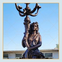 Décoration de jardin statue de torche féminine en bronze grandeur nature sculpture de lampe en laiton à vendre