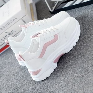 รองเท้าผ้าใบสีขาวสไตล์ Daddy Shoes สำหรับผู้หญิง รุ่นใหม่ประจำฤดูใบไม้ร่วงปี 2024 ดีไซน์หวานๆ ส้นหนา แฟชั่นทันสมัย - Product Image 4