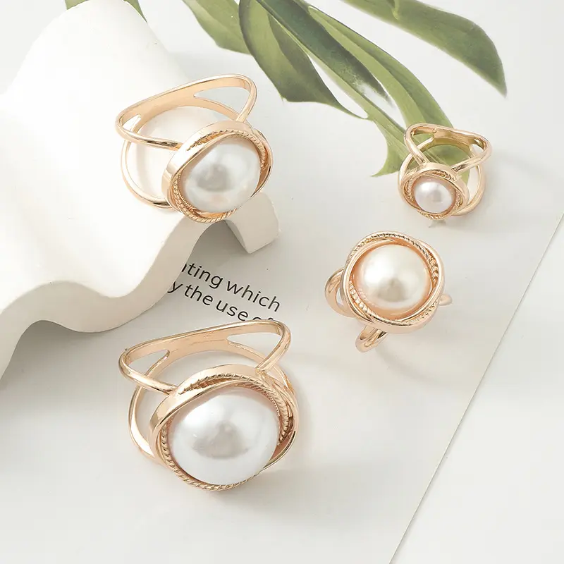 Moda lussuosa con diamanti decorati in oro e argento da donna sciarpa con pietre a cerchio e logo personalizzato con anello in metallo inciso