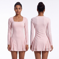 Robe décontractée d'extérieur pour femme avec logo personnalisé, couleur unie, col carré, manches longues, empiècements en maille respirante, séchage rapide, jupe de tennis