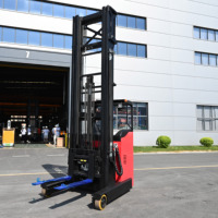 2.5 Tonluk Elektrikli Reach Forklift 2000kg 11m Maksimum Kaldırma Yüksekliği Yan Kaydırıcı Yüksek Raflı Depo Depolama CE