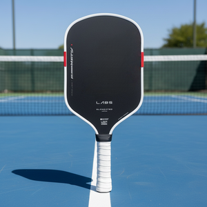 Pala de Pickleball Boomstick de 16 mm, Alargada y Estrecha, con Espuma EVA de Alta Potencia, Núcleo de Espuma EPP Pura, Fibra de Carbono, Proyecto LABS - Product Image 1
