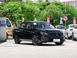 Dongfeng Peugeot <span class=keywords><strong>408</strong></span> d'occasion de haute qualité, automatique, conduite à gauche, intérieur cuir, traction avant, moteur turbo, <span class=keywords><strong>prix</strong></span> de gros bas - Product Image 3