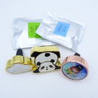 Rafraîchisseur d'air de voiture moderne de luxe en métal diffuseur de parfum suspendu personnalisé avec clip pour bouche d'aération