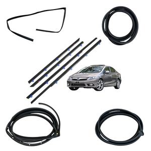 قطع غيار سيارات بالجملة شريط تزيين السقف شريط تصريف مياه سقف السيارة شريط جانبي لسيارة تويوتا هايلاندر - Product Image 4