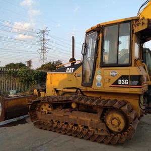 Bulldozer Caterpillar D3G d'occasion en vente à prix réduit pour les séries Cat D7 D6 D5 D4 D3 avec composants essentiels : moteur, boîte de vitesses, pompe - Product Image 5