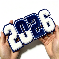 Écussons en chenille sur mesure 2026, grands numéros universitaires, badges brodés en tissu éponge pour vestes et sweats à capuche de style Letterman