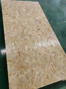 Tablero <span class=keywords><strong>OSB</strong></span> Impermeable de 22 mm, Tablero <span class=keywords><strong>OSB</strong></span> 3 Económico con Superficie Acabada, Tamaño 1220x2440 mm para Muebles y Construcción - Product Image 4