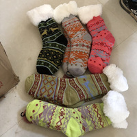Chaussettes d'intérieur chaudes pour femmes, antidérapantes, en polaire, motif sapin de Noël, certifiées CE OEKO-TEX
