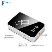 Lecteur/enregistreur USB de bureau intelligent RFID UHF 860 MHz 960 MHz pour l'encodage de balises passives RFID UHF et la lecture de cartes de contrôle d'accès RFID UHF
