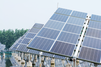 Système de montage au sol pour panneaux solaires, structure de support solaire en aluminium pour applications photovoltaïques à grande échelle, système de support solaire à grande échelle