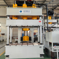 Presse hydraulique de moulage par compression pour plaques de couverture de tranchées à câbles de 630 tonnes