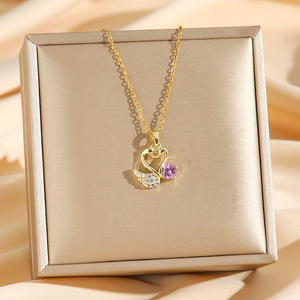Collana con Ciondolo a Forma di Cigno con Diamanti Rosa, Elegante e Delicata, in Acciaio Inossidabile, Vendita all'Ingrosso - Product Image 6
