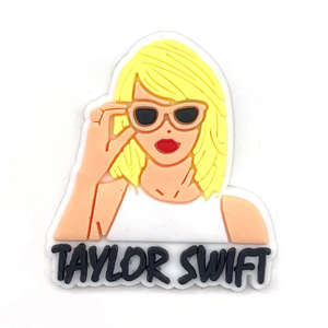 Explosión <span class=keywords><strong>Taylor</strong></span> Superstar Swift Clog Charms Cantante Diseñador Pvc Clog Charms <span class=keywords><strong>Harry</strong></span> Dance Charms Venta al por mayor Piezas de zapatos Accesorios - Product Image 3