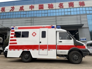 1VECO <span class=keywords><strong>Ouba</strong></span> 4x4 Ambulance tout-terrain avec abri de franchissement des eaux - Product Image 5
