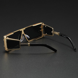 <span class=keywords><strong>Gafas</strong></span> <span class=keywords><strong>de</strong></span> <span class=keywords><strong>Sol</strong></span> QSKY Rectangulares con Lente <span class=keywords><strong>de</strong></span> Una Pieza UV400, Logotipo Personalizado, Estilo Futurista Punk Steampunk Doradas para Hombre y Mujer - Product Image 3