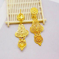 GDJWRI BJ830 Ensemble collier long à 3 couches Bague Bracelet Boucle d'oreille Chaîne plaquée or 18 carats Accessoires pour femmes Bijoux Vente en gros Chine