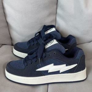 Chaussures de sport décontractées tendance rétro à semelle épaisse et surélevée pour femmes, collection Printemps-Automne 2026, pour couples - Product Image 3