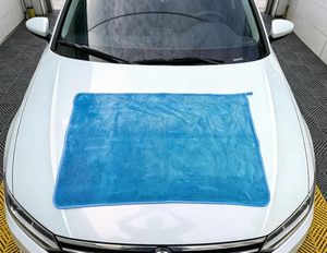 Paño y Toalla de Microfibra NOVISON para Lavado de Autos, Resistente, Sin Rayas, con Acabado Brillante, 80% Poliéster, 20% Poliamida - Product Image 3