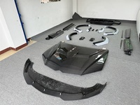Kit carrosserie 1016 Style pour Lamborghini Urus 1016 en semi-fibre de carbone : Lame de pare-chocs avant, Jupes latérales, Diffuseur arrière, Capot, Aile