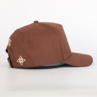 Casquette Snapback Unisexe Sportive Hip-Hop Brodé Personnalisable avec Logo OEM/ODM et Visière Courbée Ajustable – Vente en Gros