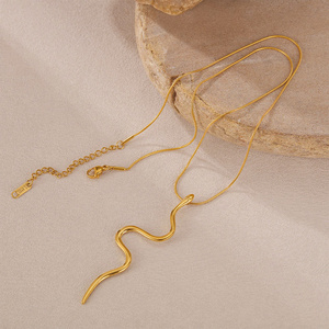 Cadena de acero inoxidable con colgante de serpiente para mujer, accesorios de PVD de 18K impermeables de moda en el cuello, joyería femenina de moda - Product Image 4